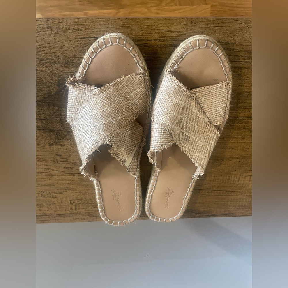 Summer sandals